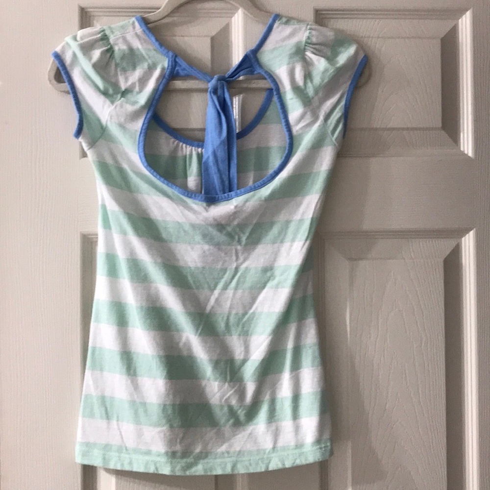 Spring summer top - Picture 2 of 5